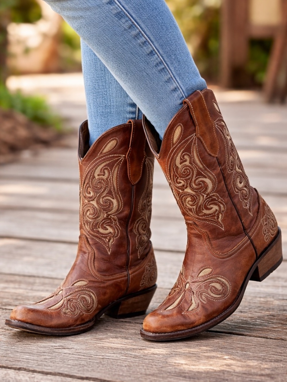 Vintage Leather Western Cowboy Boots Brown Embroidered Square Toe Women’s